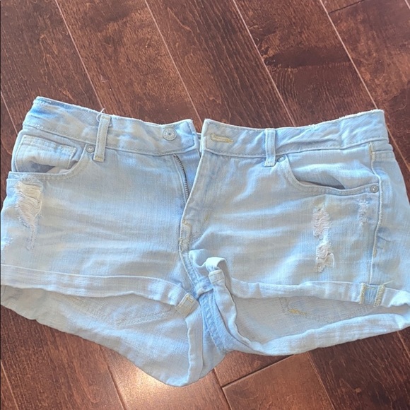 H&M Light denim jean shorts - Picture 1 of 3